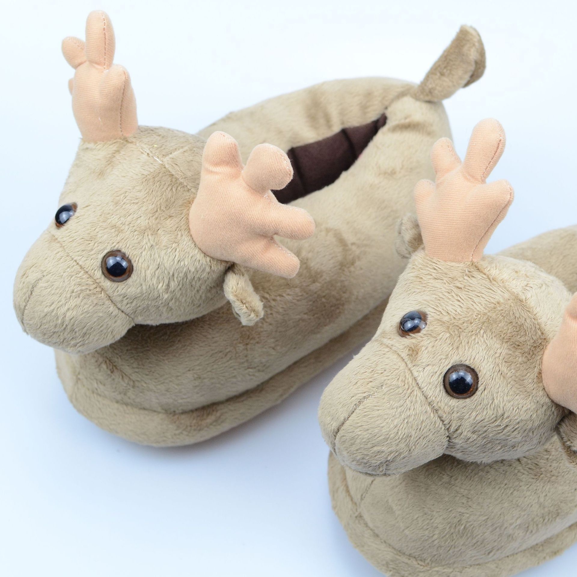 Christmas deer plush slippers lovers men and women indoor home cotton shoes three-dimensional head cute cartoon full