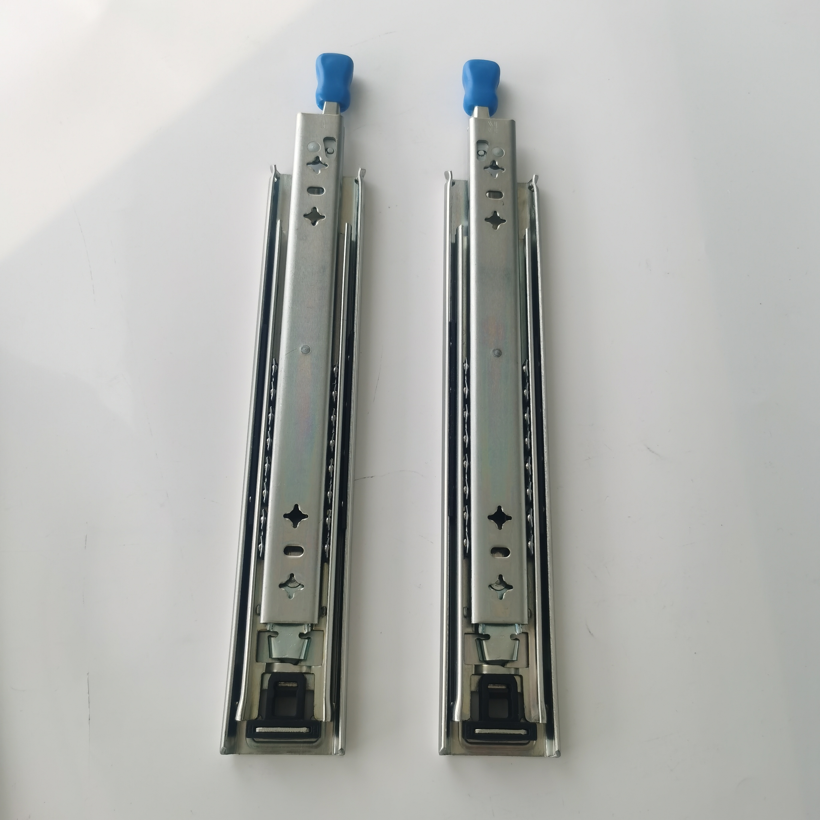 Heavy Duty Ball Bearing 120kg Loading Anti Tilting Drawer Slides