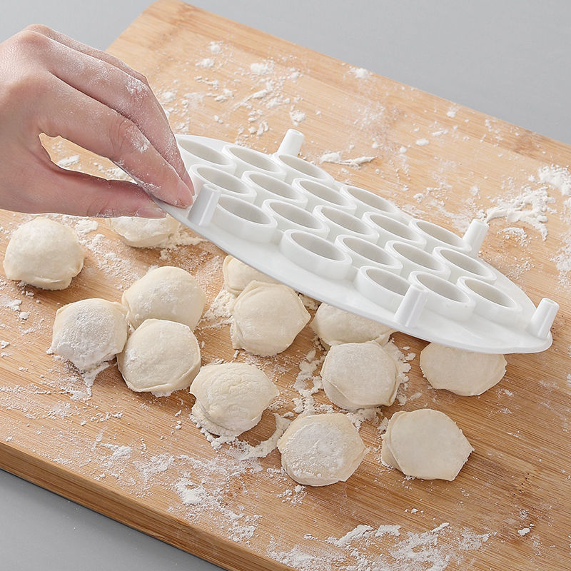 Food Grade Plastic Dumpling Mold tray with 19 Holes Russian Pelmeni Maker Dumplings Maker plastic mold machine Dumpling Press