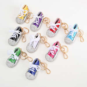 Mini canvas sneakers key chain bag charm pendant full diamond key chain 3d sparkling rhinestone canvas shoes key chain