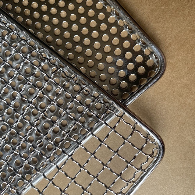 Custom Made Large Size Aluminum stainless steel wire mesh baking tray for drying food Fruits vegetables and meat baking freezing