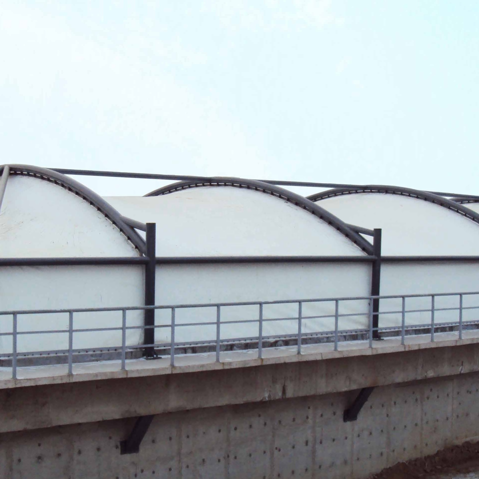 China Best Sell Steel PVC PVDF PVF PTFE ETFE Tensile Membrane Structure for Car Shade Parking Canopy