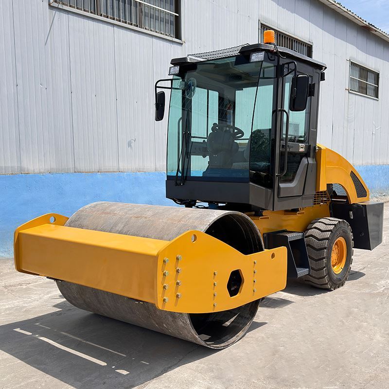 Earthwork Machinery Heavy Big Large Wheel Rubber Tire Vehicle Small Pneumatic Tyre Tyred 6T 8Ton Road Roller Price For Sale