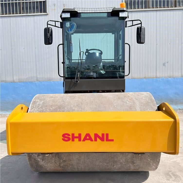 Earthwork Machinery Heavy Big Large Wheel Rubber Tire Vehicle Small Pneumatic Tyre Tyred 6T 8Ton Road Roller Price For Sale