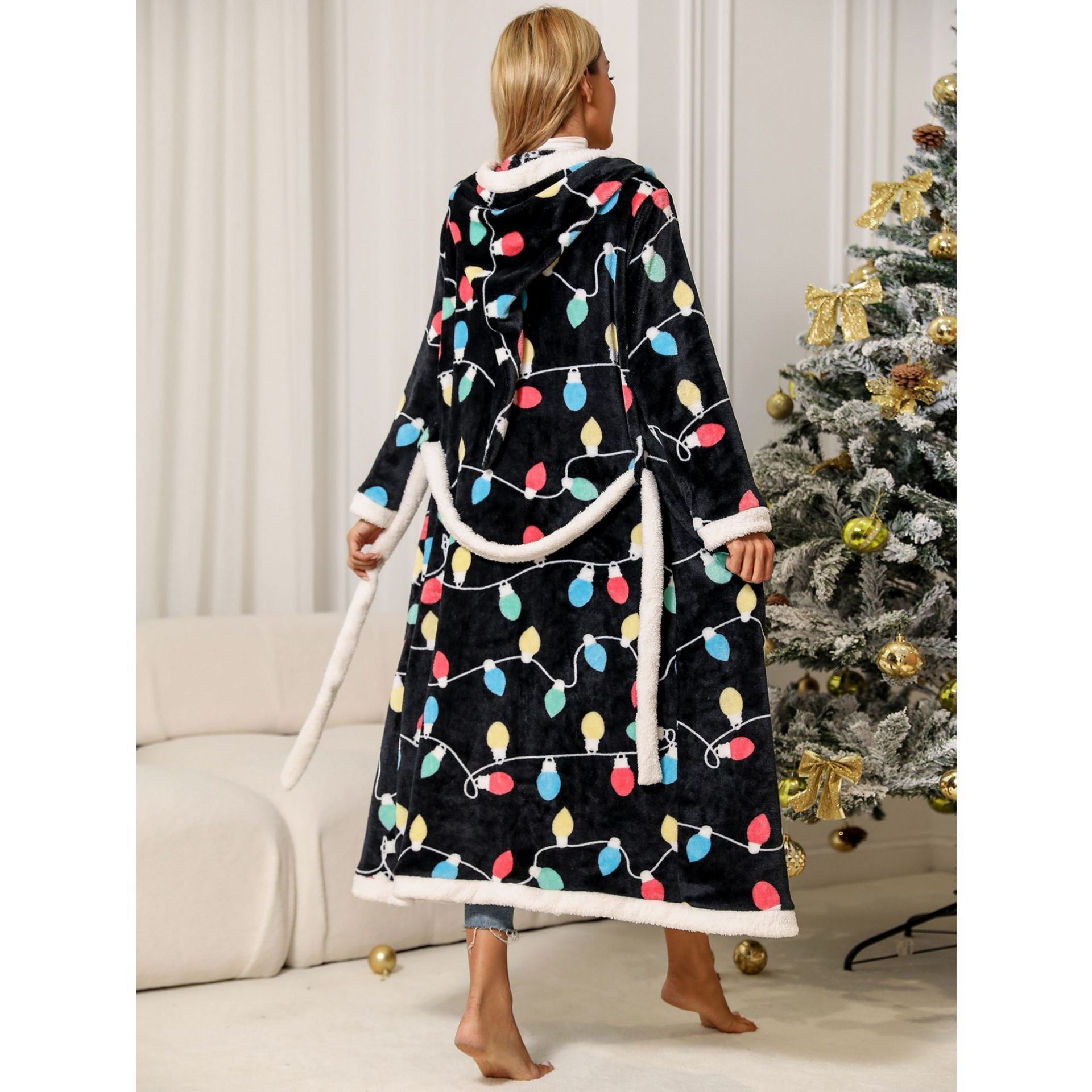 Wholesale 580gsm long sleeves for home casual breathable hooded flannel Christmas style floral nightgown