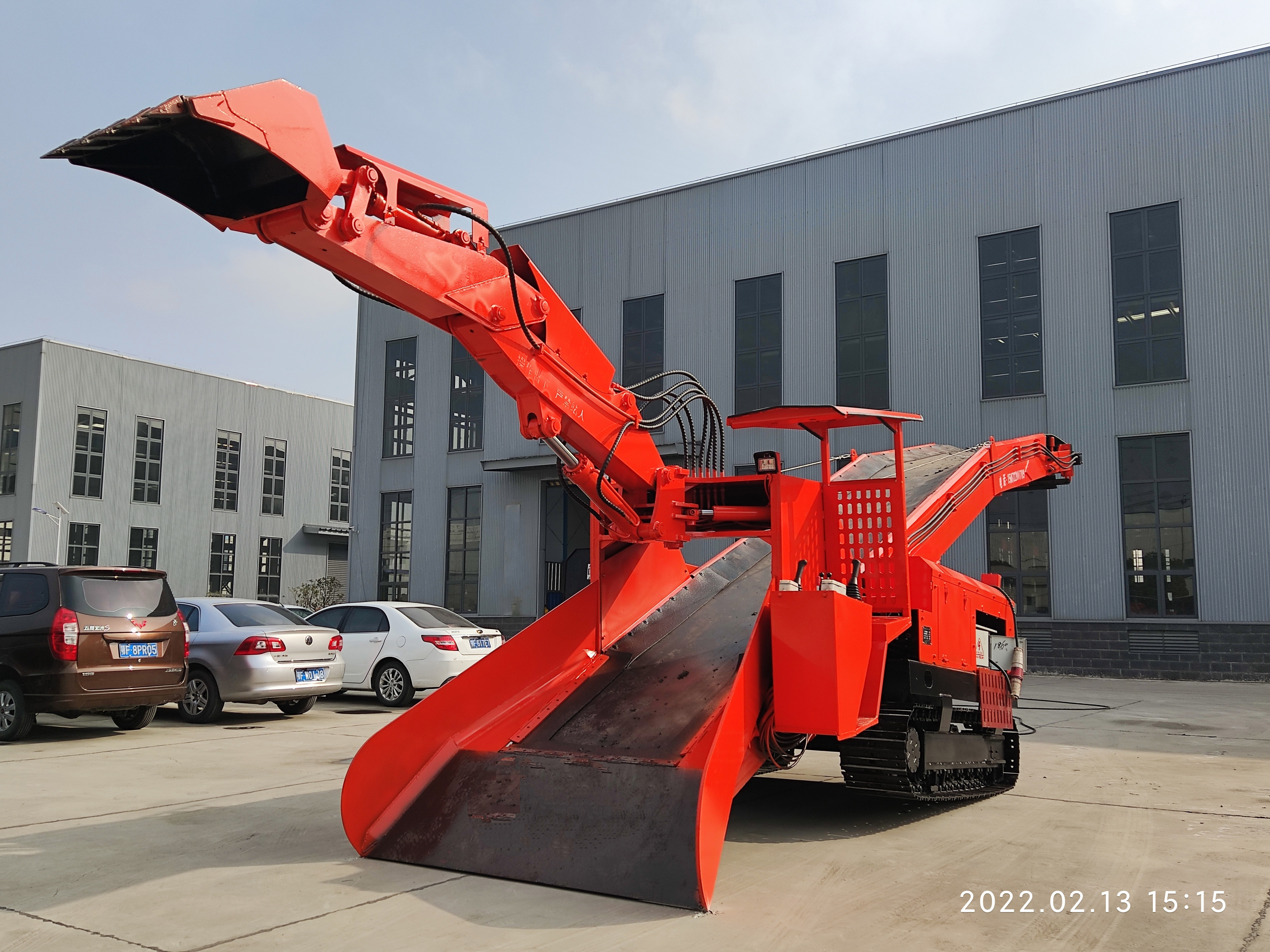 chain and belt conveyor crawler mucking loader machine, ZWY-80T Crawler Scraper coal mine with slag raking machine