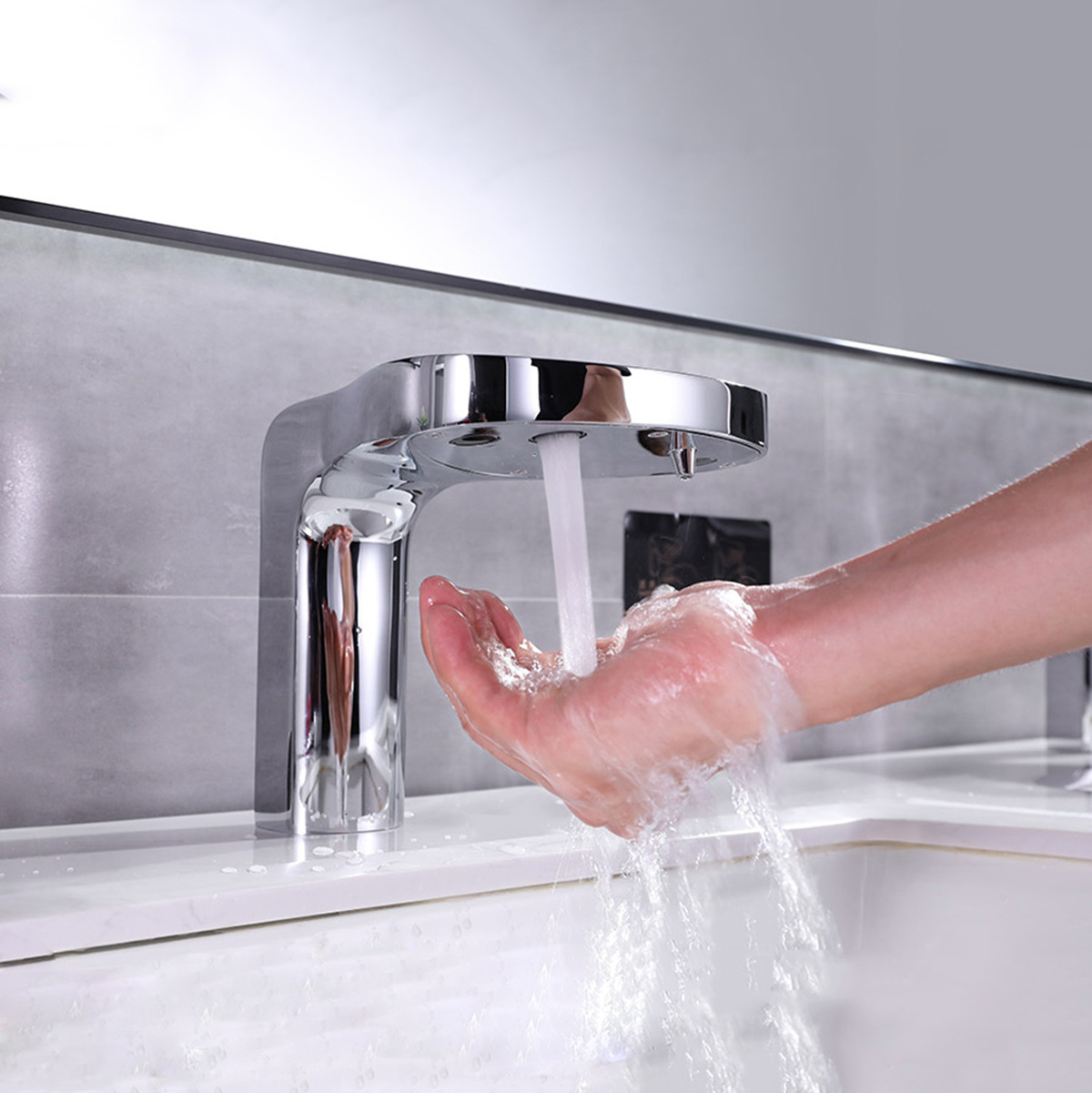 Automatic Electronic Cold Hands Free Touchless Infrared Integrated Basin Faucet with Soap Dispenser