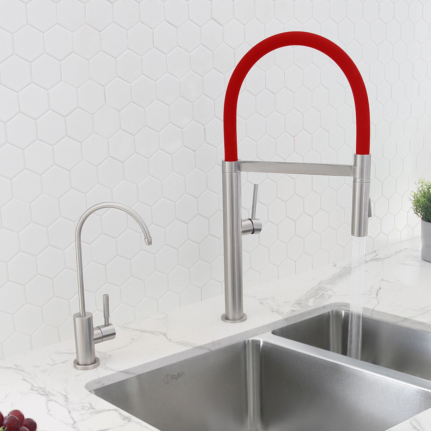 Top Sale Long Silicone Neck single handle Brass body flexible hose Kitchen Faucet