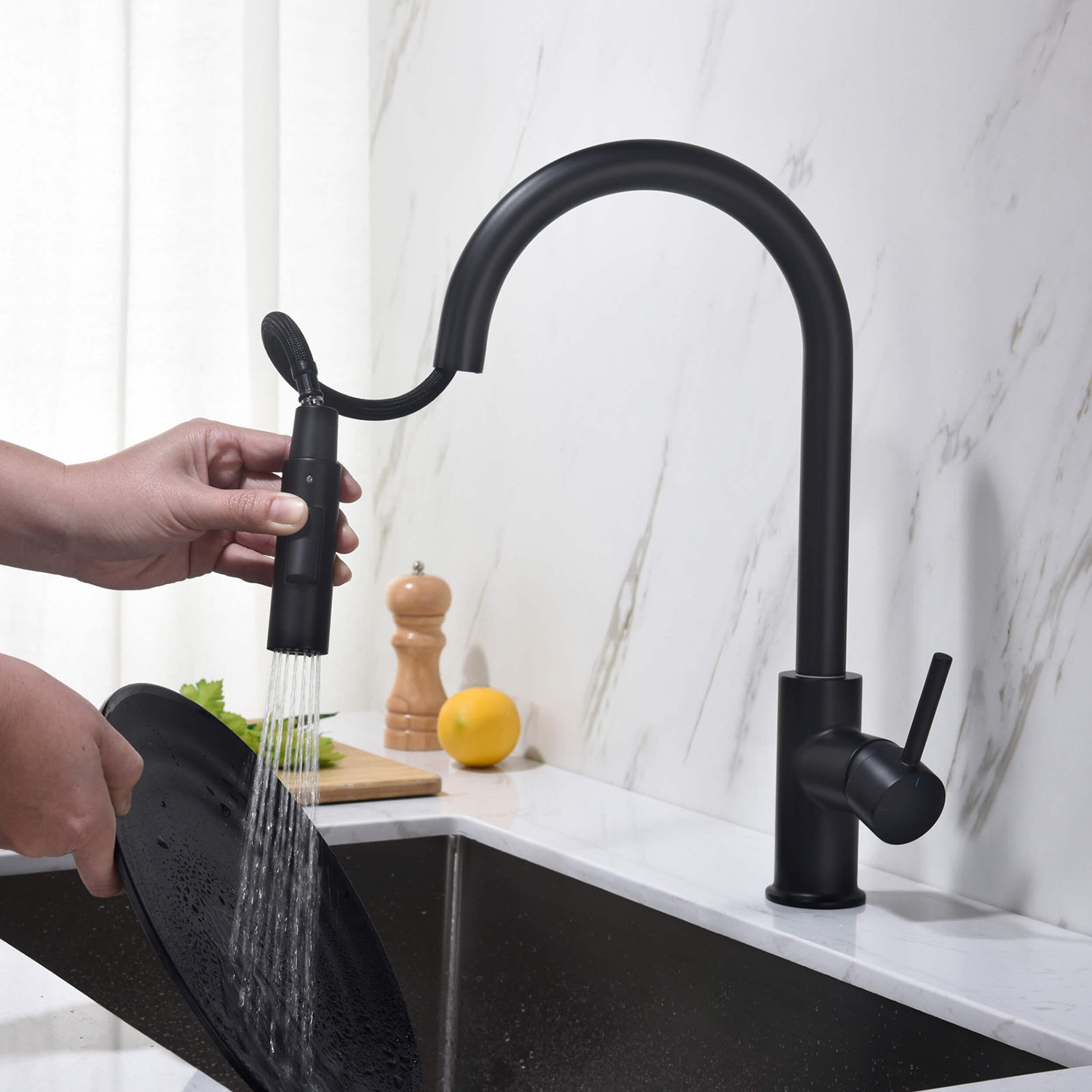 Commercial Modern Single Handle 360 adjustable flexible Kitchen Mixer With Sprayer pull out spring spray kitchen faucet