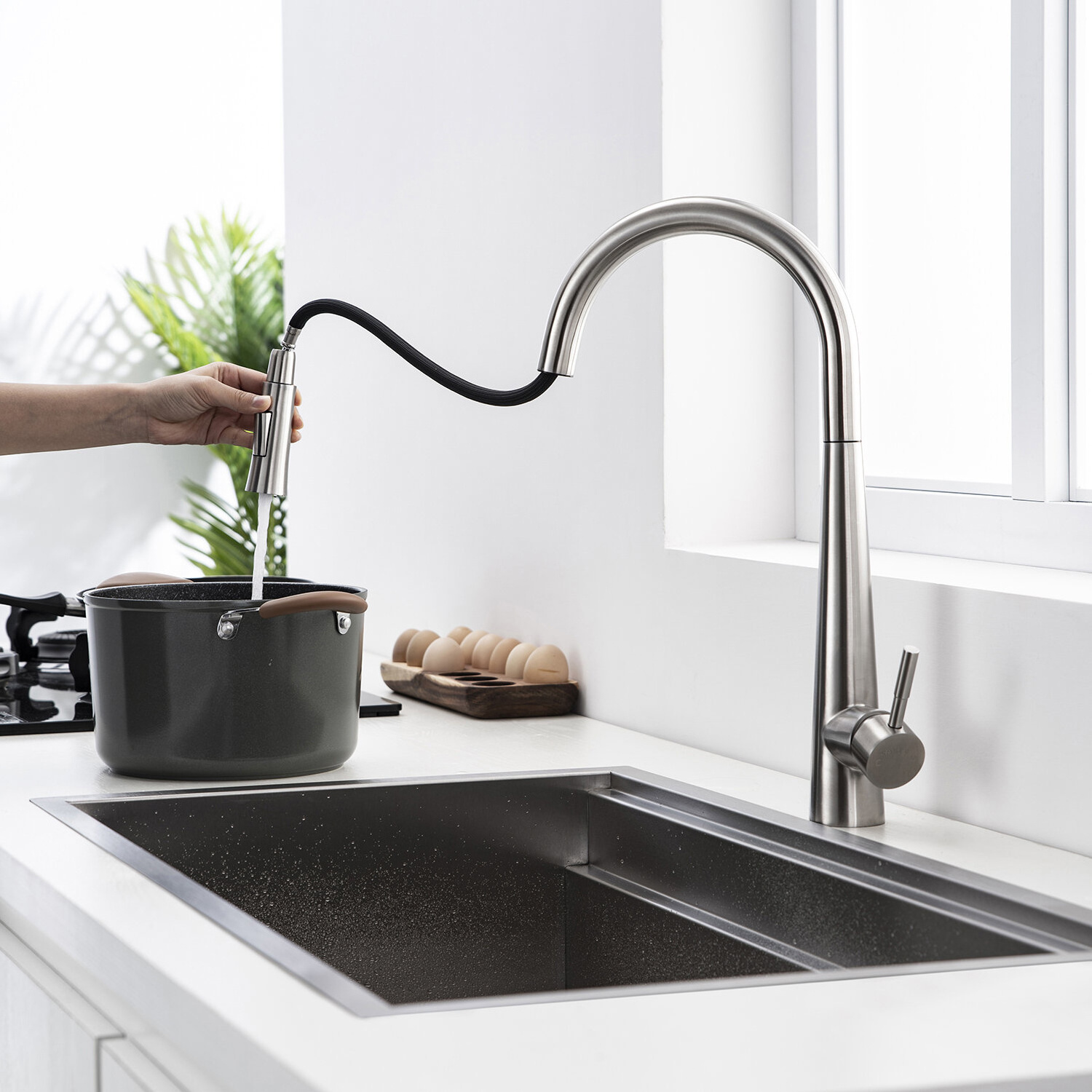 Aquacubic Single Handle Pull Down Matte Black and Brushed Nickel Brass / Stainless Steel Kitchen Faucet