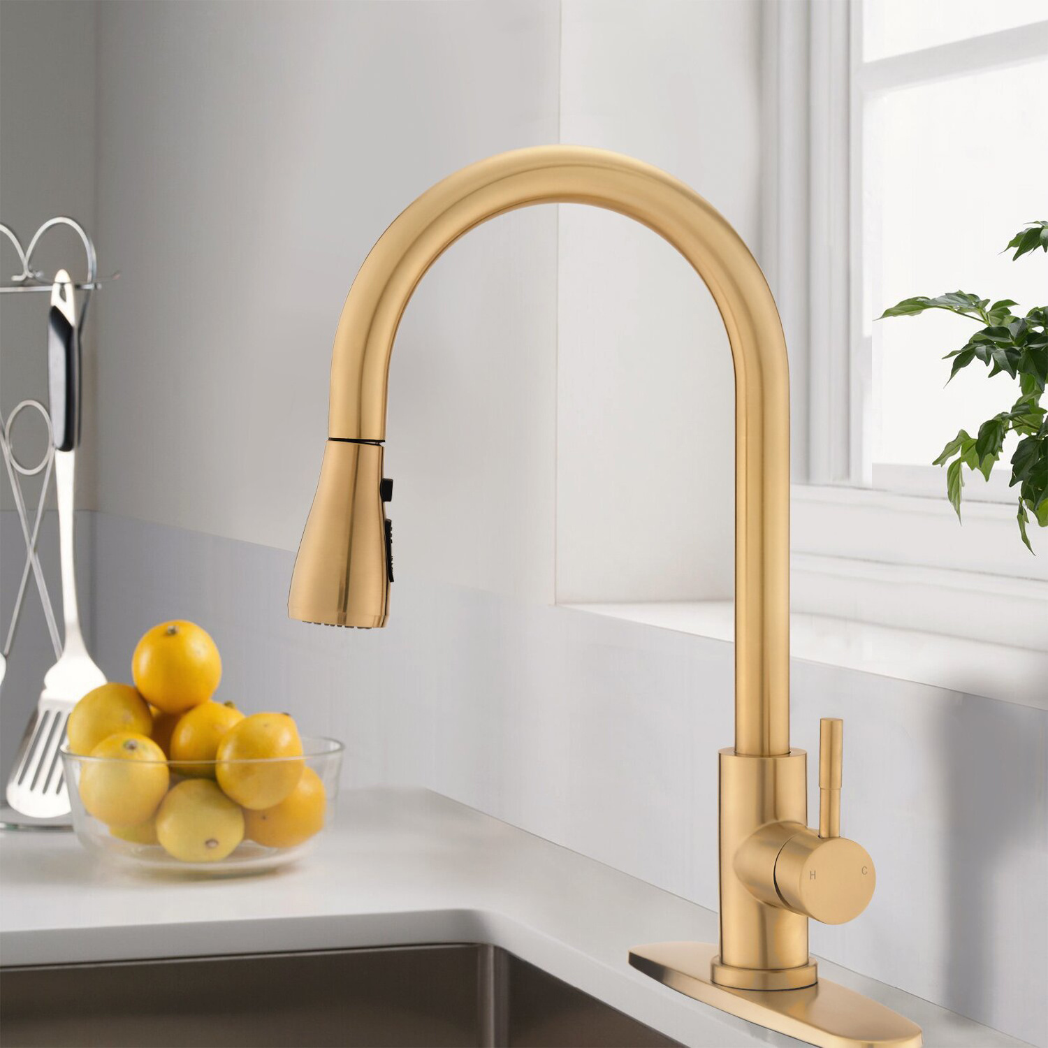 Luxury Customized Pull Down Gold Kitchen Faucet CUPC CE Certified Faucets