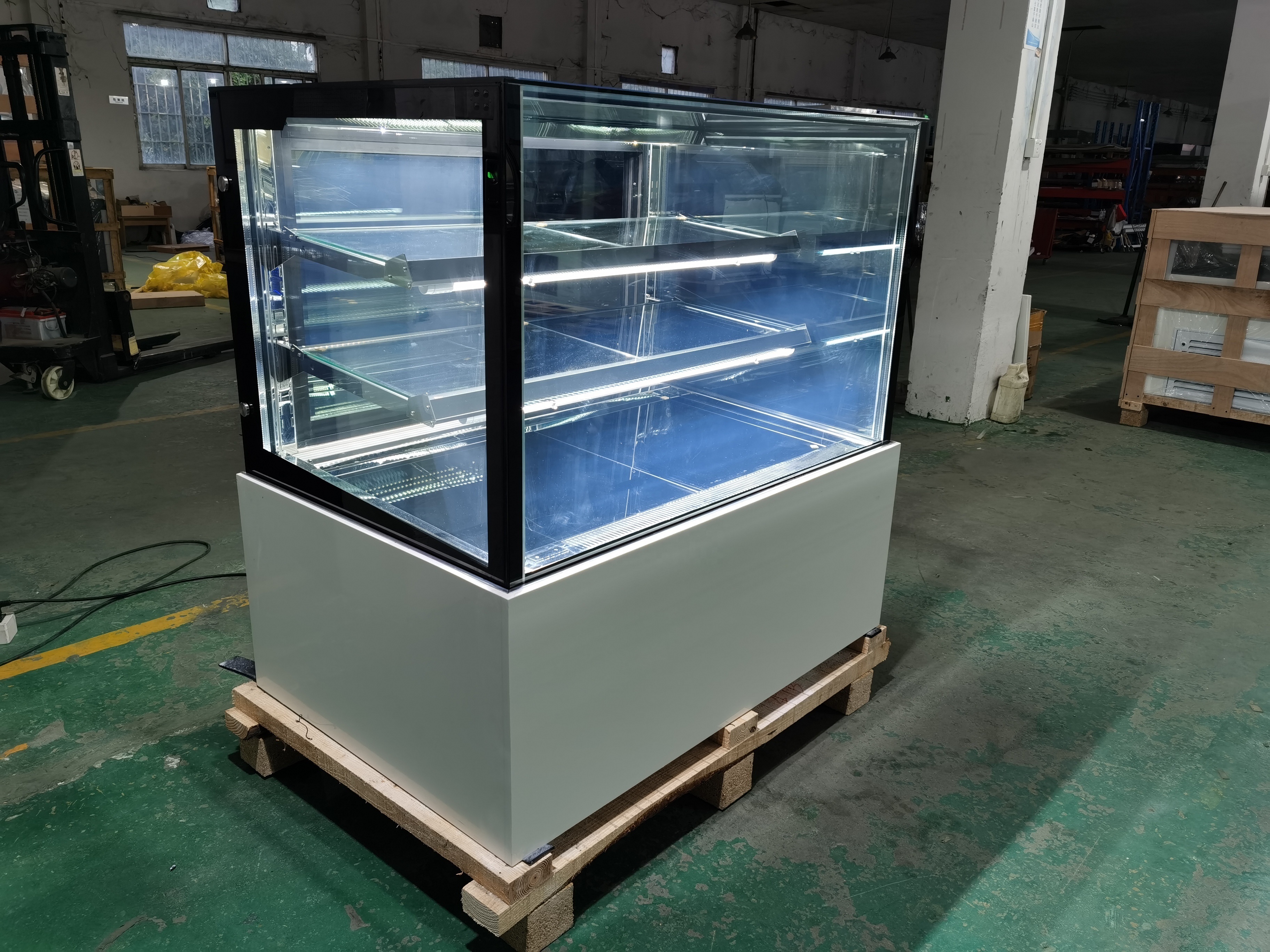 cake display counter,baker showcase fridge,commercial refrigerator equipment