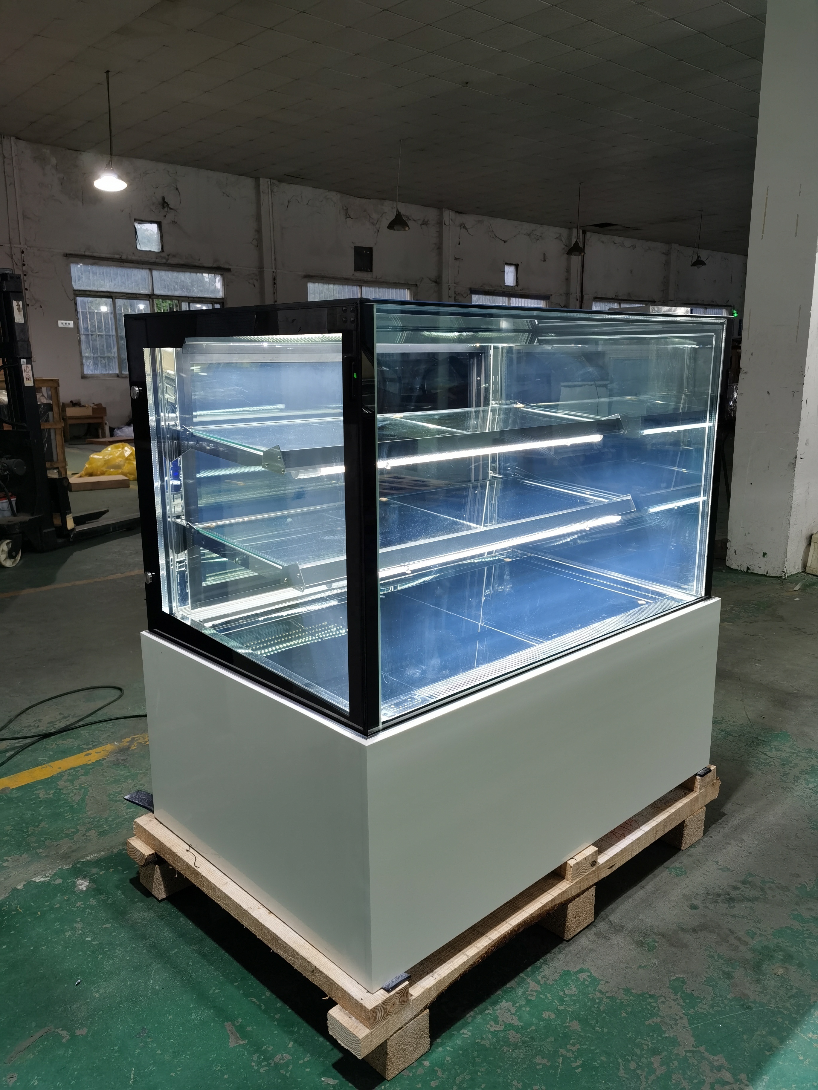 cake display counter,baker showcase fridge,commercial refrigerator equipment