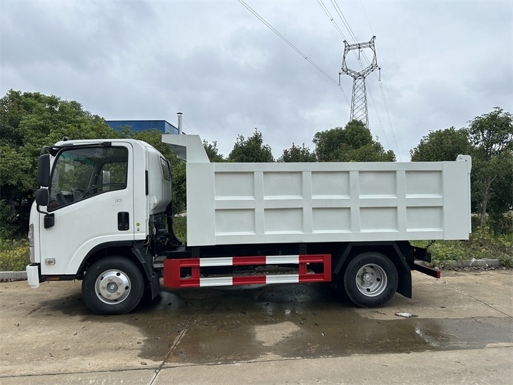 Used in mines Isuzu 5 tons 3 tons mini dump truck with high wall panels sold at a low price