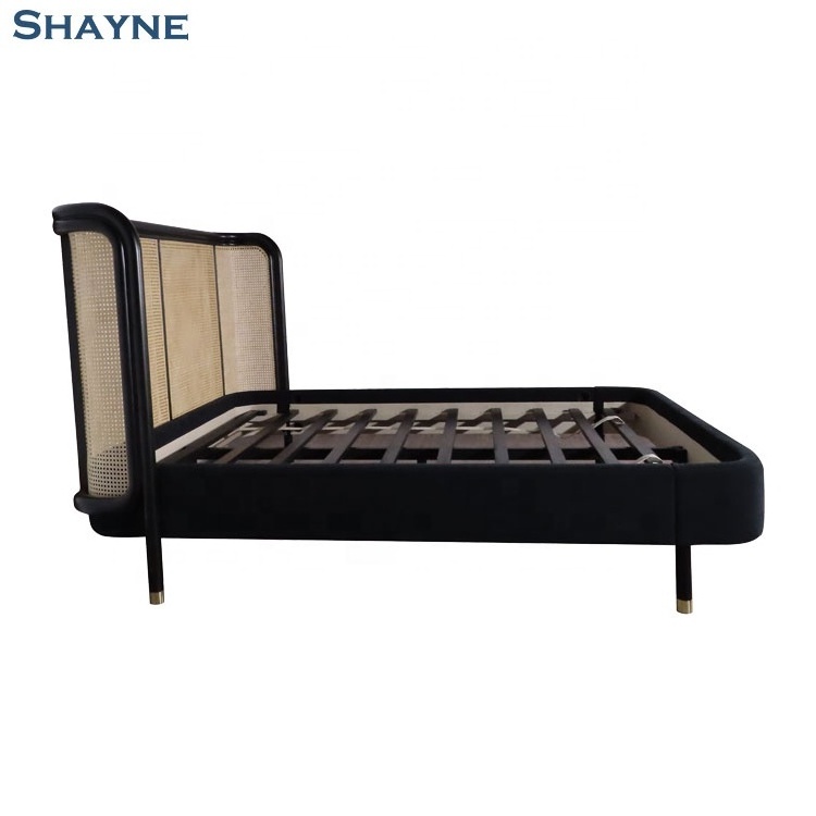 2024 collections Shayne  Factory Luxury Customize  American Style Fabric Classic Solid wood Bedroom Furniture New Design Bed