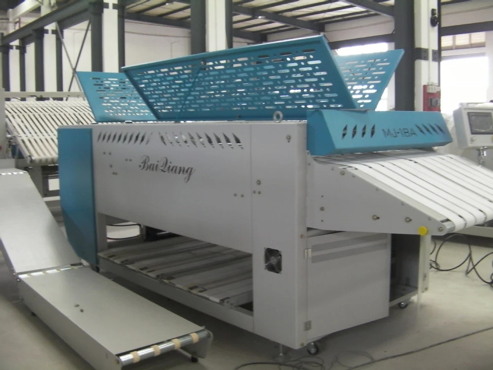 Factory Direct Sales Private Brand High Speed Folding High Quality T Shirt Folding Machine with Touch Screen