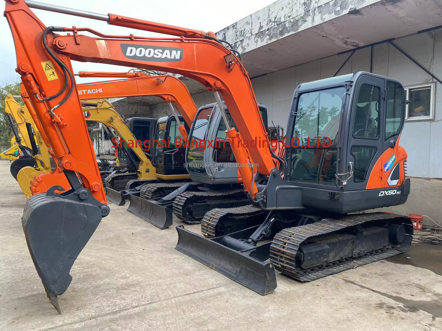 global hot-selling used excavator Korea second hand Doosan DX60 excavator mini excavator