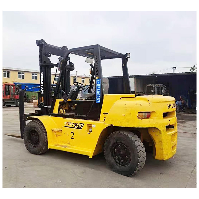 Original second hand  large Hyundai forklift 70  with cheap price Used diesel 6 7 8 10 13 16 ton  wholesale on sale in Shanghai