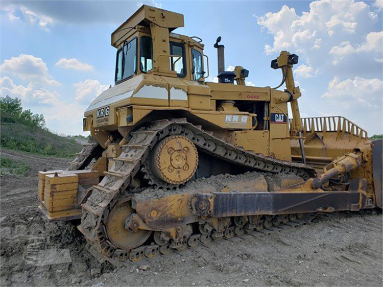 Original Used Cat D10  Bulldozer Secondhand Crawler Bulldozer price Caterpillar D9 D9R D10N D10L D10H D10R For Sale