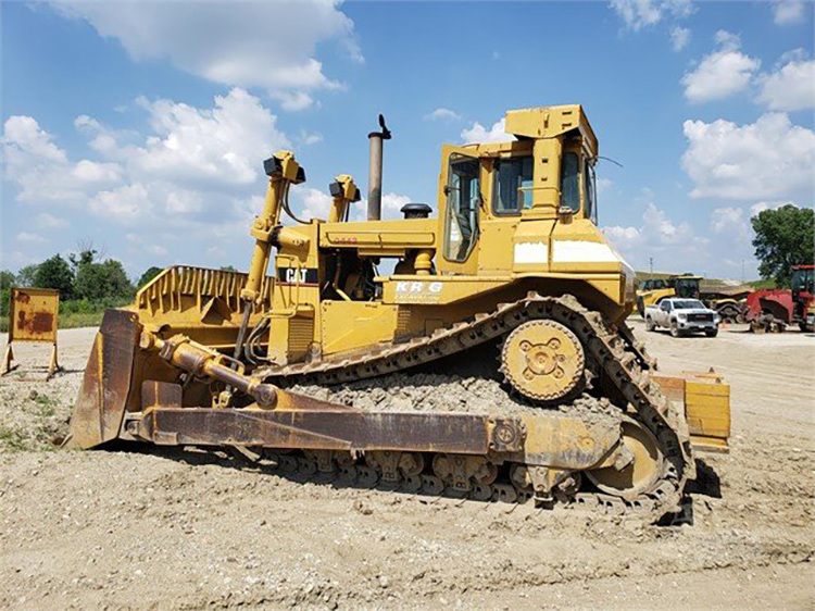 Original Used Cat D10  Bulldozer Secondhand Crawler Bulldozer price Caterpillar D9 D9R D10N D10L D10H D10R For Sale