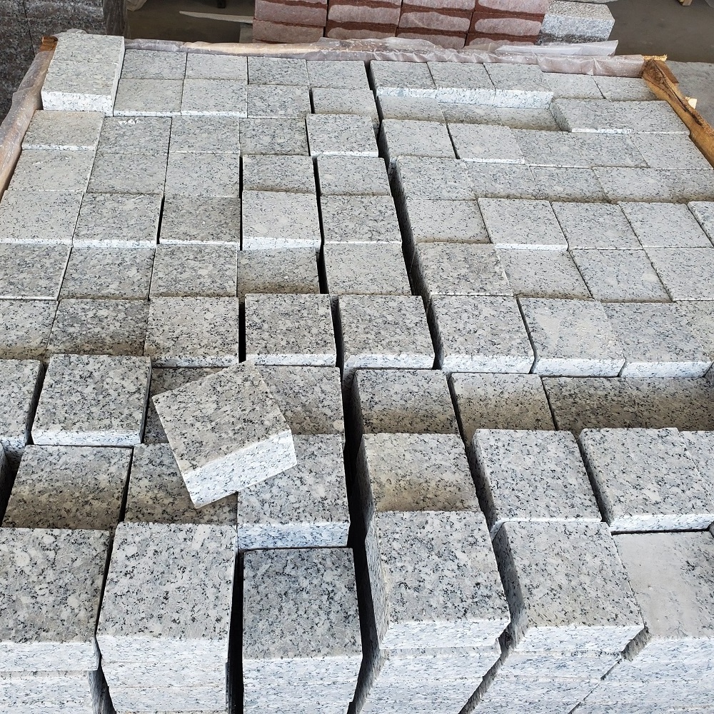 Natural Split Dark Grey Granite Cobblestone/Cube Stone for Paving