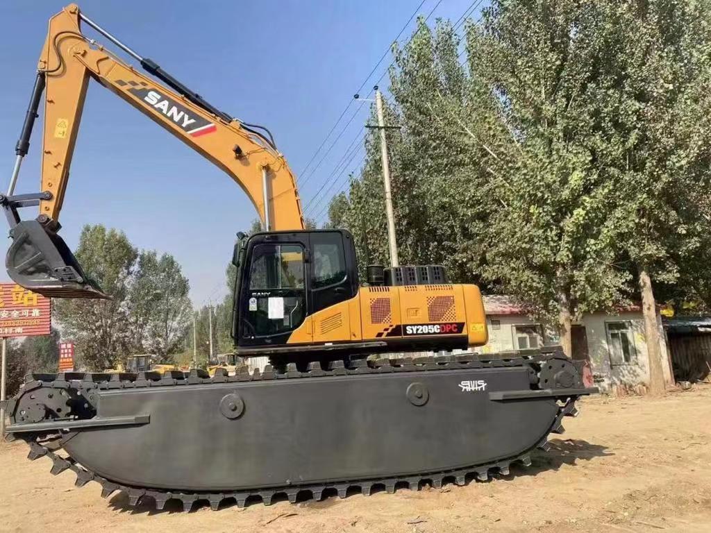 Second Hand Marsh Buggies  Used HIgh Quality Amphibious Customized Excavators Swamp Pump  in The Water