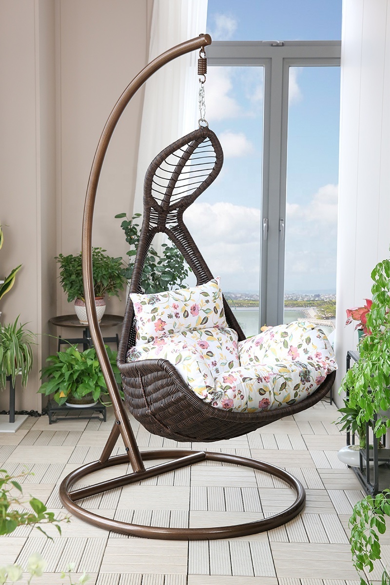 Comfortable Patio Garden Swings Chair With Cushions Outdoor Wicker Hanging Rattan Egg Chair Hammock