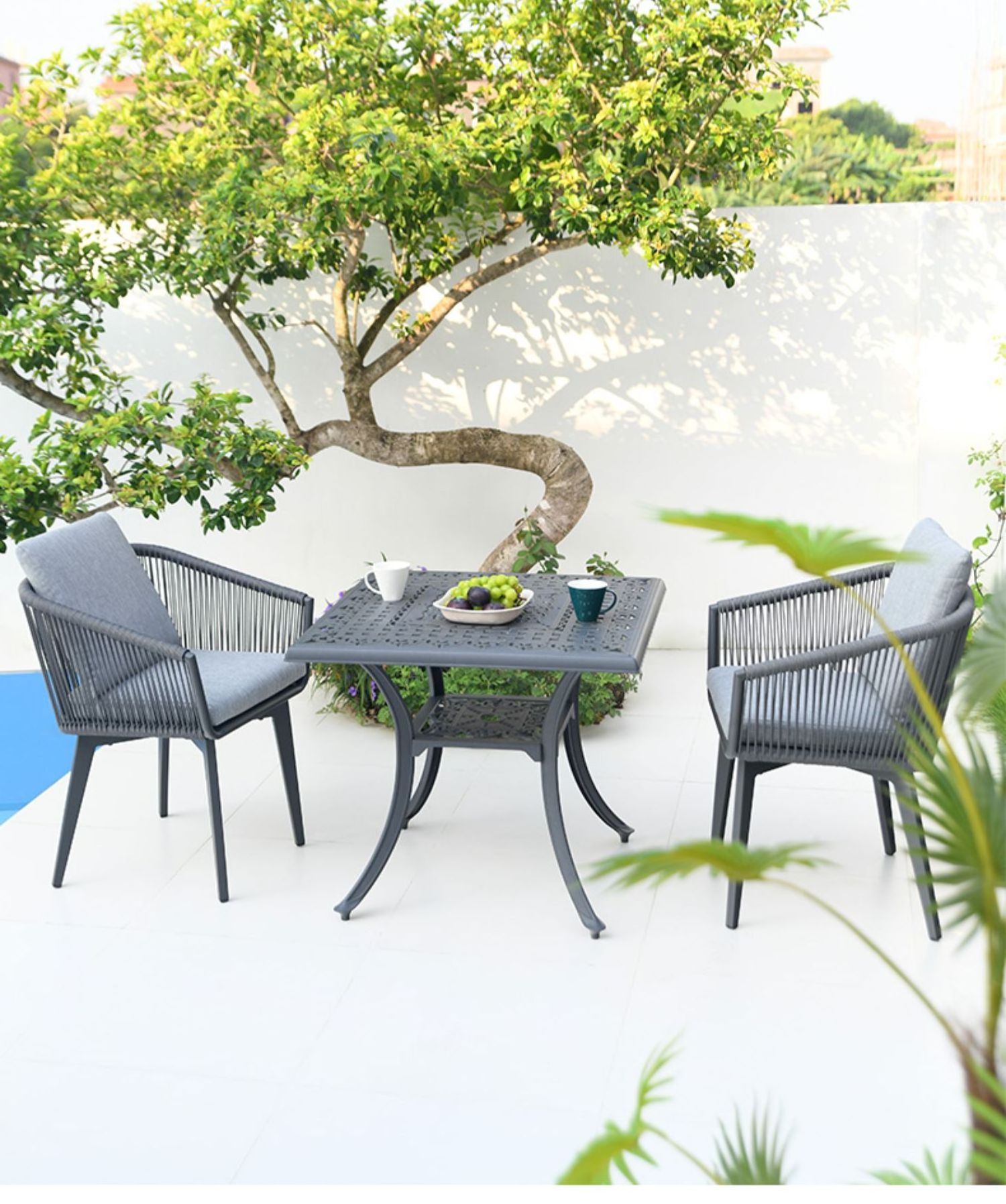 Morden Balcony Outdoor Metal Table And Chair 3pieces Set Coffee Table and Rattan Chair set