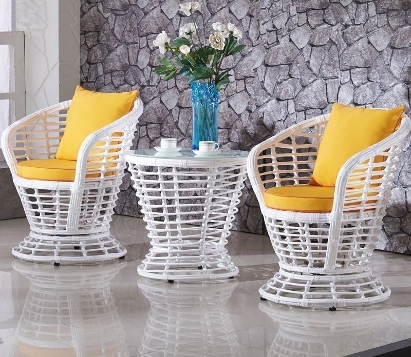 New Arrival Outdoor PE Rattan Garden Chairs Table Set Patio Leisure Table and Chair 3pieces Set