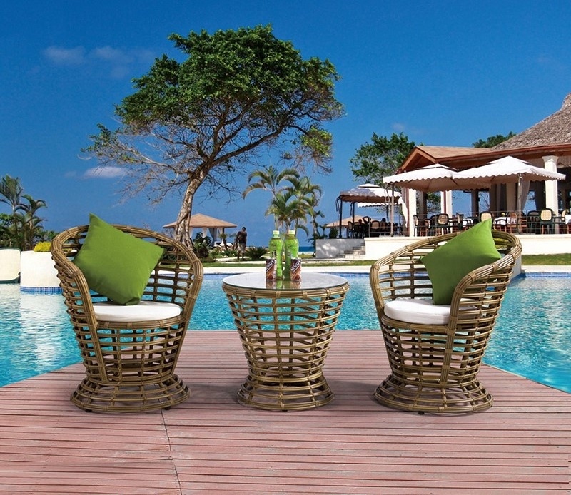 New Arrival Outdoor PE Rattan Garden Chairs Table Set Patio Leisure Table and Chair 3pieces Set