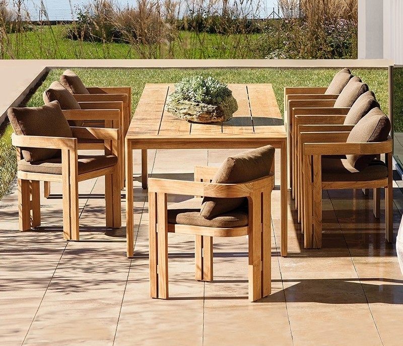 2024 Elegant Outdoor Teak Wood Chairs And Table Set Garden Mansion Armchair Waterproof Furniture