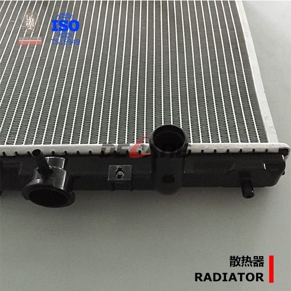 Auto engine cooling radiator PA66 GF30 for Mazda 323 OE No# B6BF15200G (DL-B069)