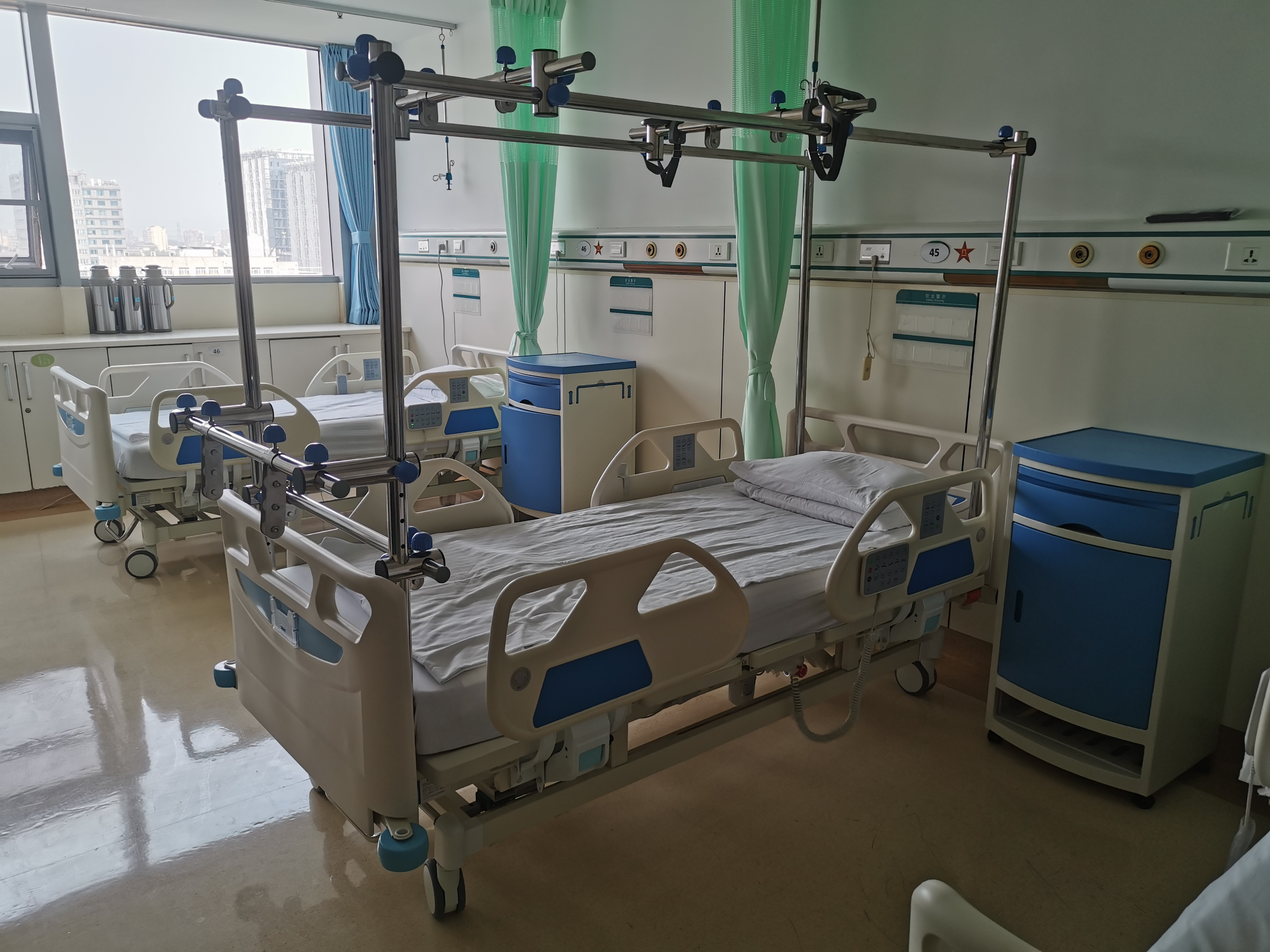 Orthopedic Bed Orthopedic Traction Electric Medical Equipment Hospital Bed aluminum alloy traction  folding orthopedics