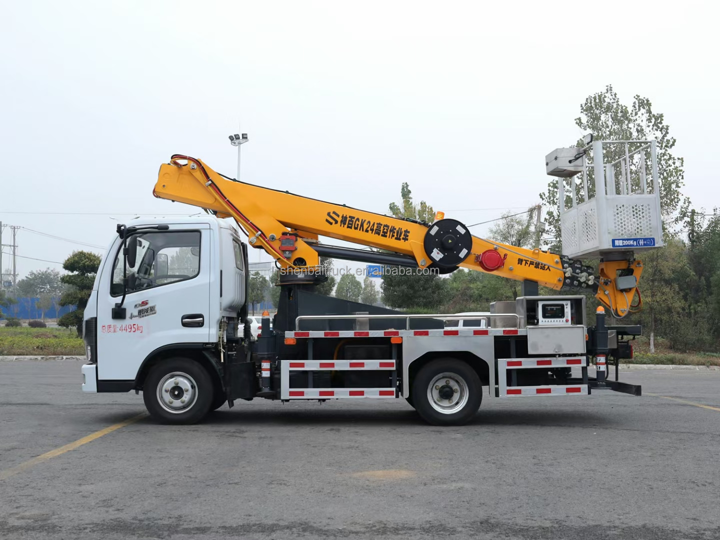 ShenBai official 4x2 24M Bucket High Altitude Operation Truck hydraulic lift platform truck