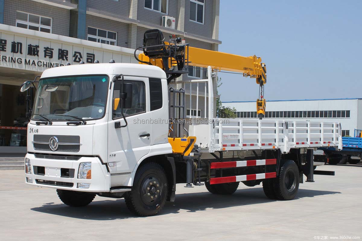 Right Hand Drive Dongfeng 4x2 Small Pickup Truck Mounted Crane Lorry 6Ton 7Ton 8Ton Hydraulic Telescopic Boom Crane