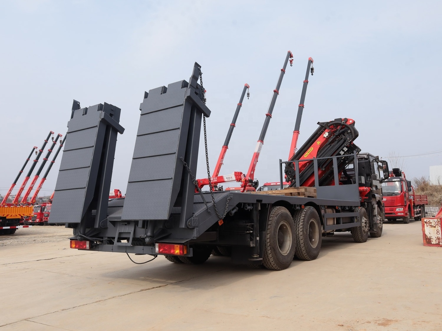 Shacman X3000 8x4 Heavy Duty Lorry Truck Mounted Crane Sany-Palfinger 20Ton 25Ton 30Ton Loader Hydraulic Knuckle Boom Crane