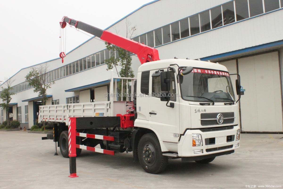 Right Hand Drive Dongfeng 4x2 Small Pickup Truck Mounted Crane Lorry 6Ton 7Ton 8Ton Hydraulic Telescopic Boom Crane