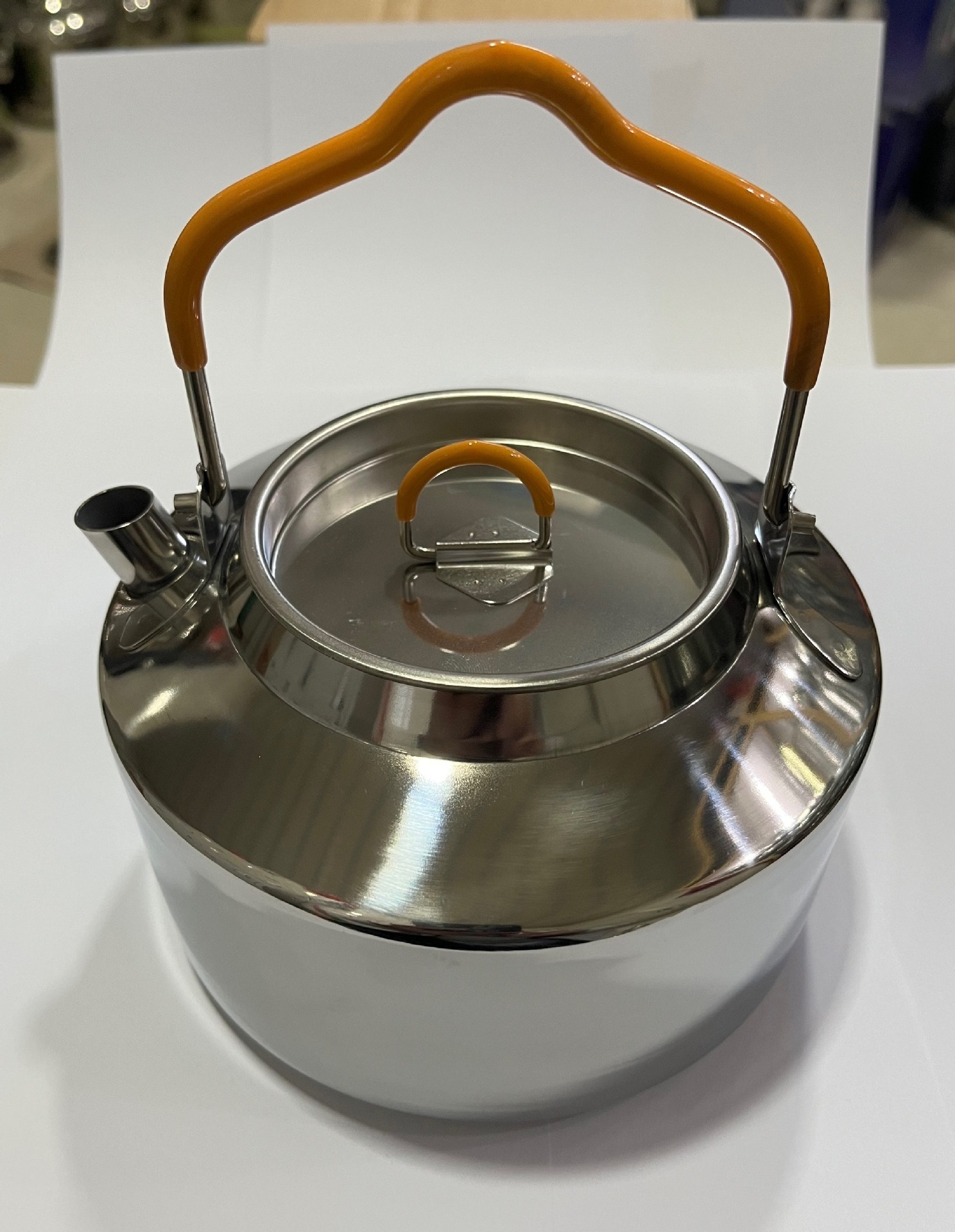 Food grade whistling kettle 1.2l stainless steel kettle for camping ss304 tea pots & kettles for outdoor