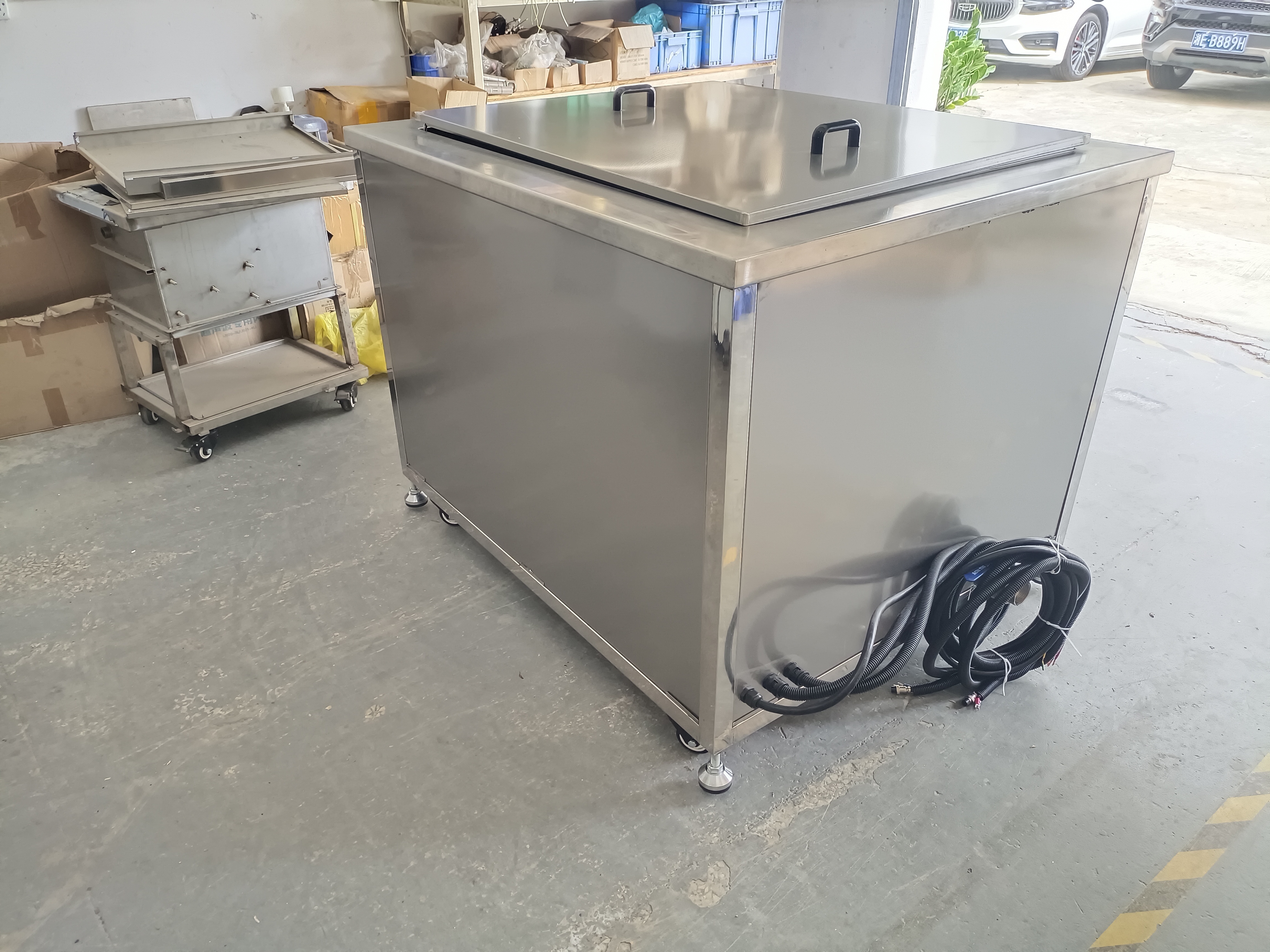 China factory direct supply 360L 3600W 40KHz  industrial ultrasonic cleaning machine  for engine block  parts clean