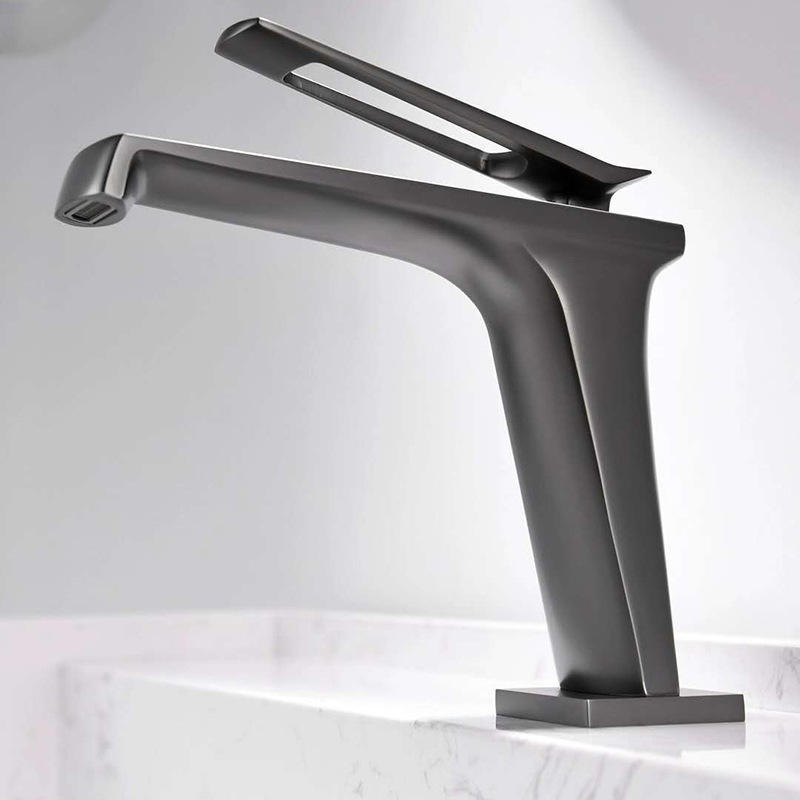 Black Single Level Bathroom Wash Basin Faucet Basin Mixer Water Taps Red Handle Basin Faucet Lavatory Faucet