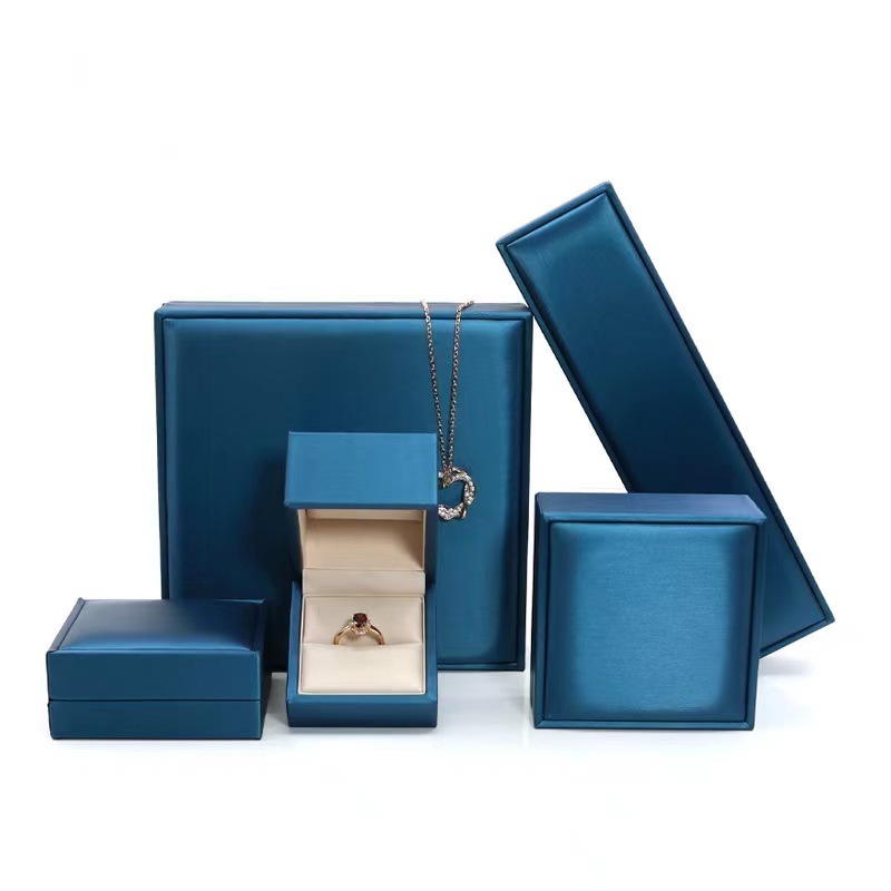 FORTE Wholesale Set jewelry Gift Box PU Leather Custom Bangle Bracelet Pendant Earring Ring Necklace Jewelry Boxes Packaging Box