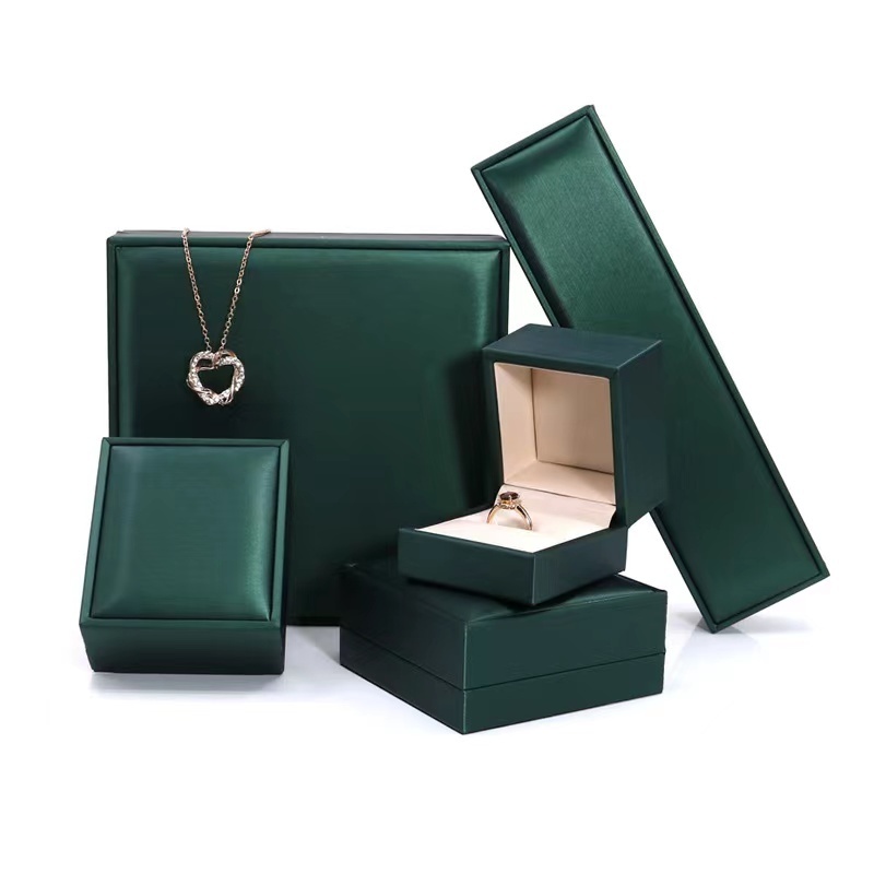 FORTE Wholesale Set jewelry Gift Box PU Leather Custom Bangle Bracelet Pendant Earring Ring Necklace Jewelry Boxes Packaging Box