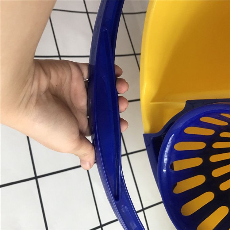 Plastic supplies manufacturer Cleaning tool Wholesale lovely plastic PP handle 16L mop bucket for home