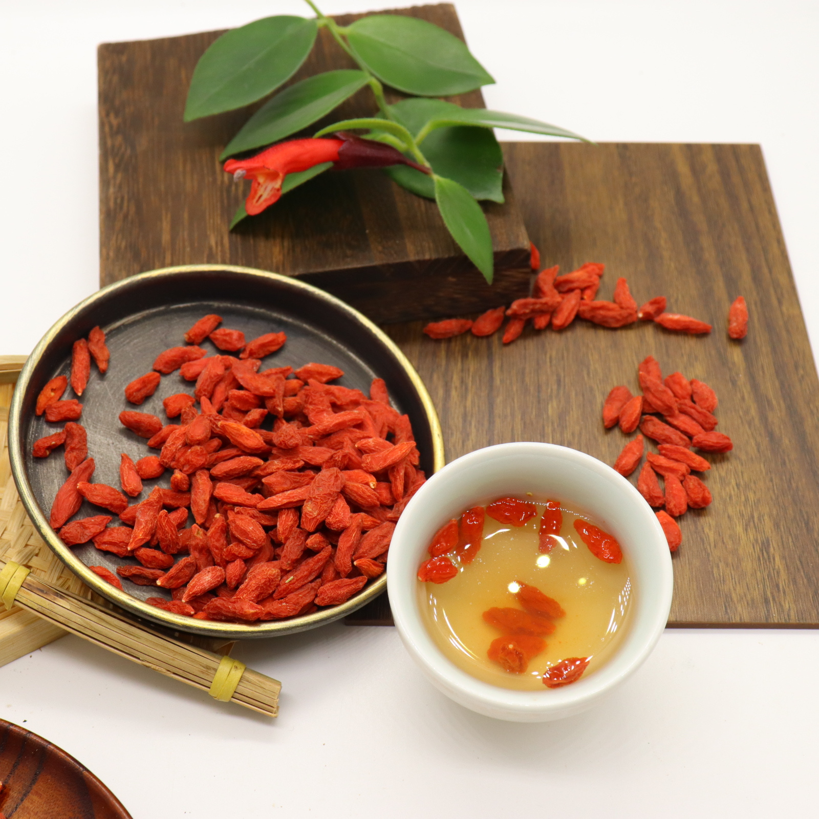 Hot selling china healthy food organic plant Dried fruit wolfberry natural air dried red Goji Berries