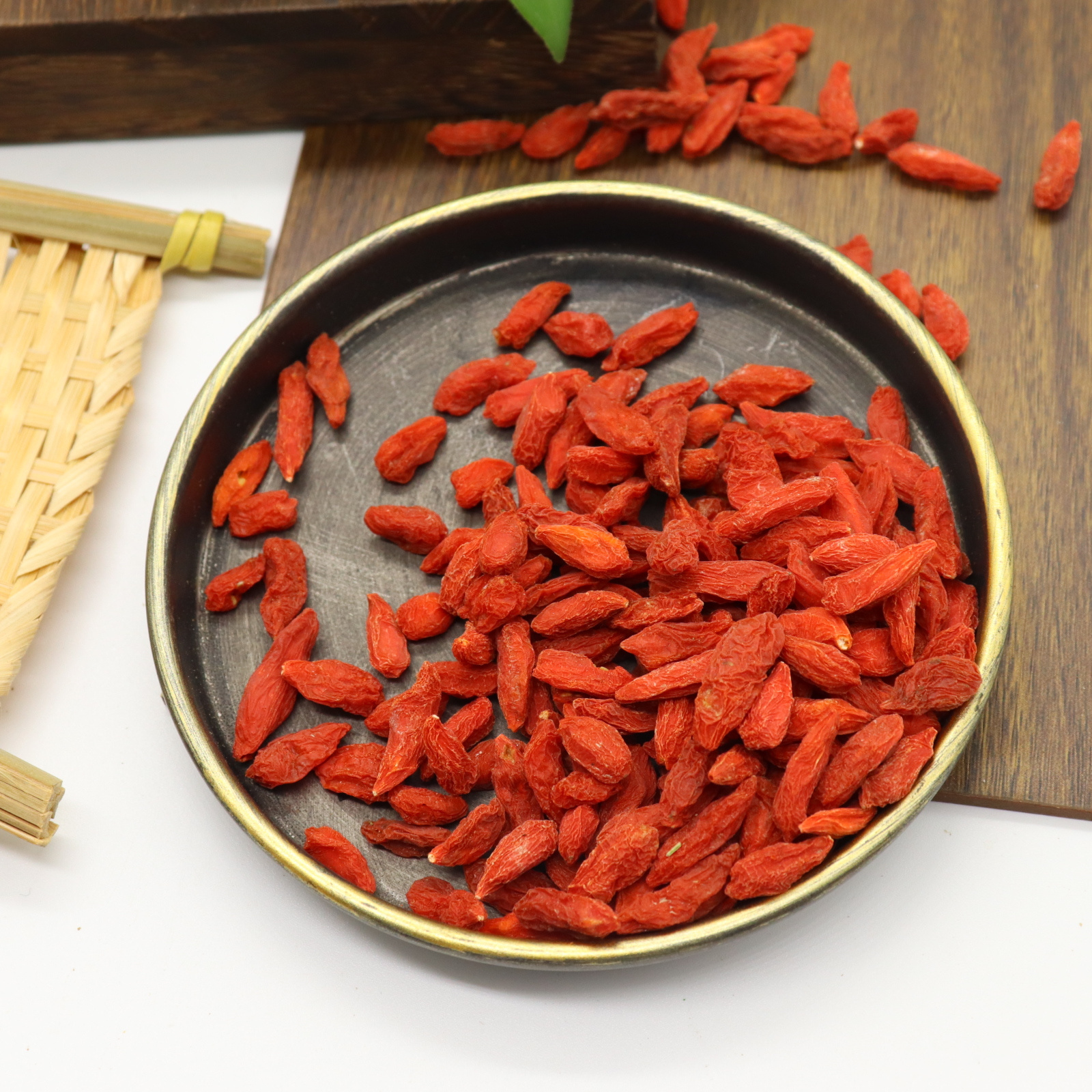 Natural Dried red Goji Berries china healthy food organic plant Dried fruit wolfberry