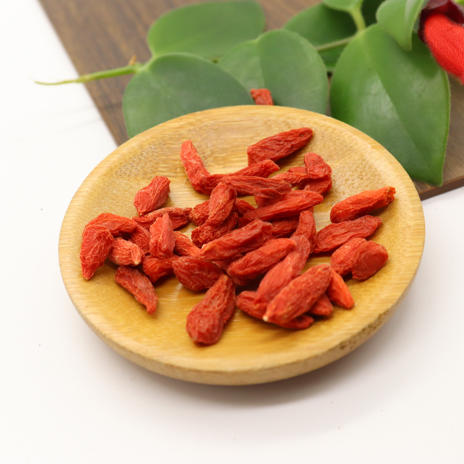 Hot selling china healthy food organic plant Dried fruit wolfberry natural air dried red Goji Berries