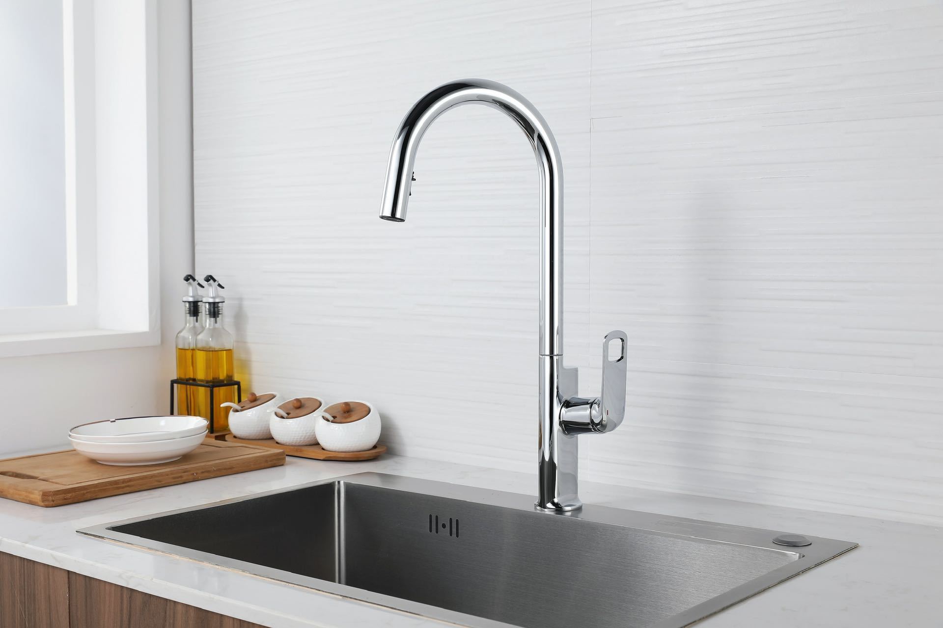 Modern Design Sanitary Ware Pull Down Spray Kitchen Faucet Single Handle Single Hole Kitchen Sink Faucet