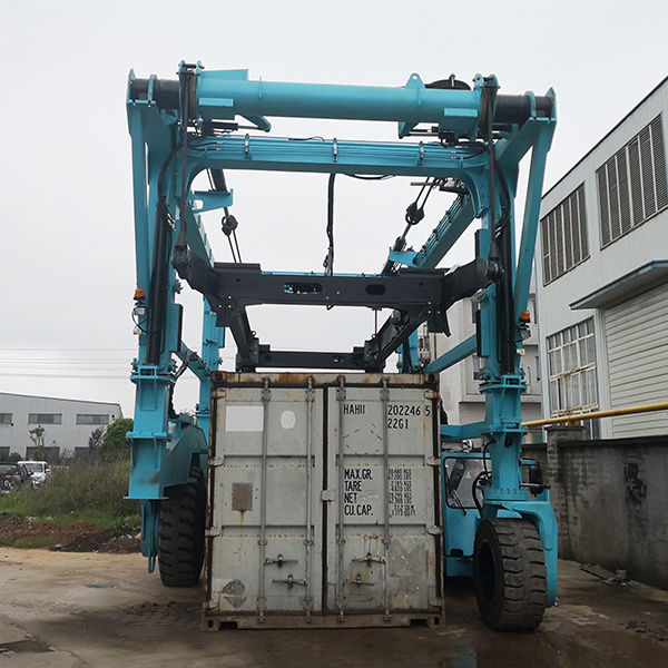 60 Ton 70 Ton 80 Ton Mobile Rubber Tyre Container Straddle Carrier Gantry Crane 40T for Sale