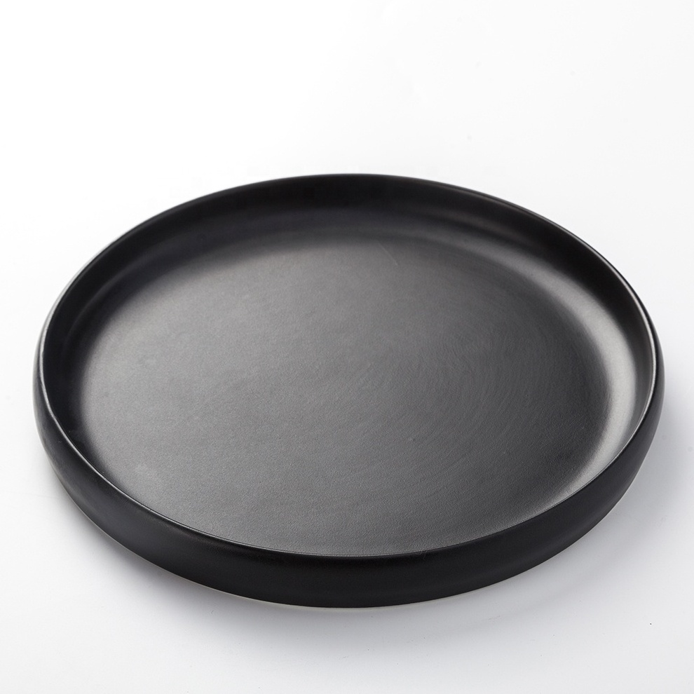 Bulk High Quality Japanese Round Black Matte Stackable Restaurant Serving Dish Coaster Tray Ceramic Crockery Plate