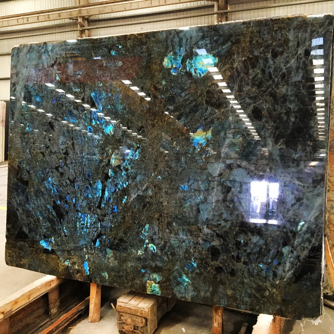 Wholesales Price Natural Stone High Quality Luxury Blue Labradorite Granite Slab for Table Top